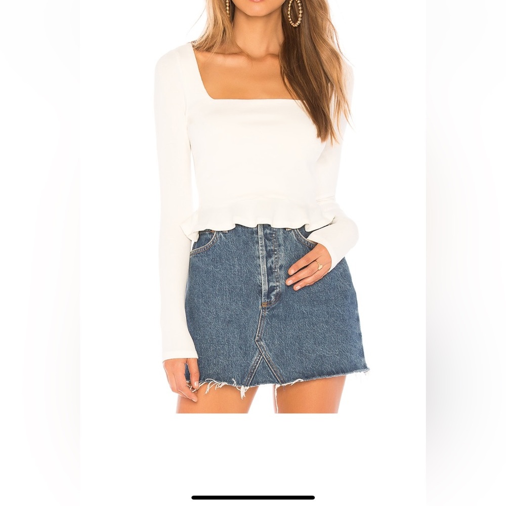 Superdown White Top